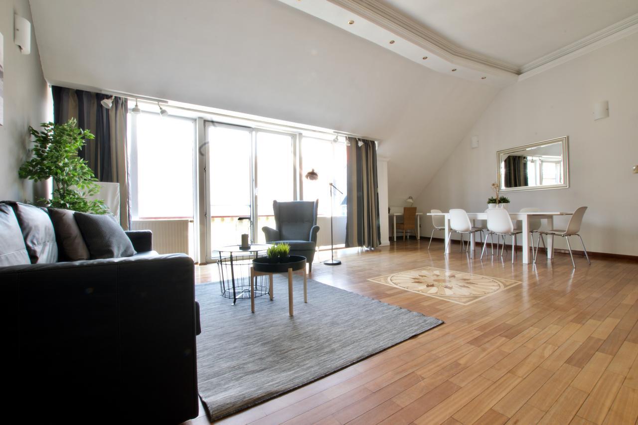 Standerd Apartment By Hi5 - Lovag Family Suites 부다페스트 외부 사진